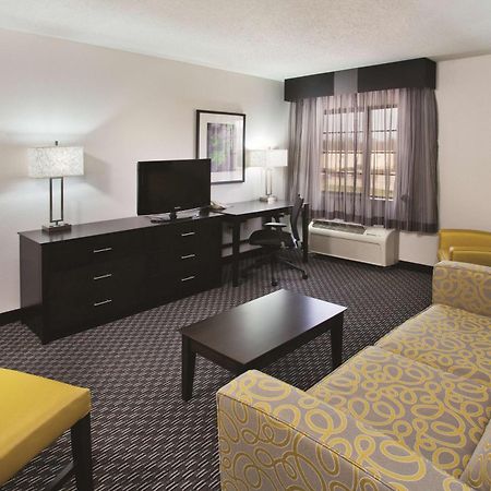 La Quinta By Wyndham Clifton/Rutherford Eksteriør billede